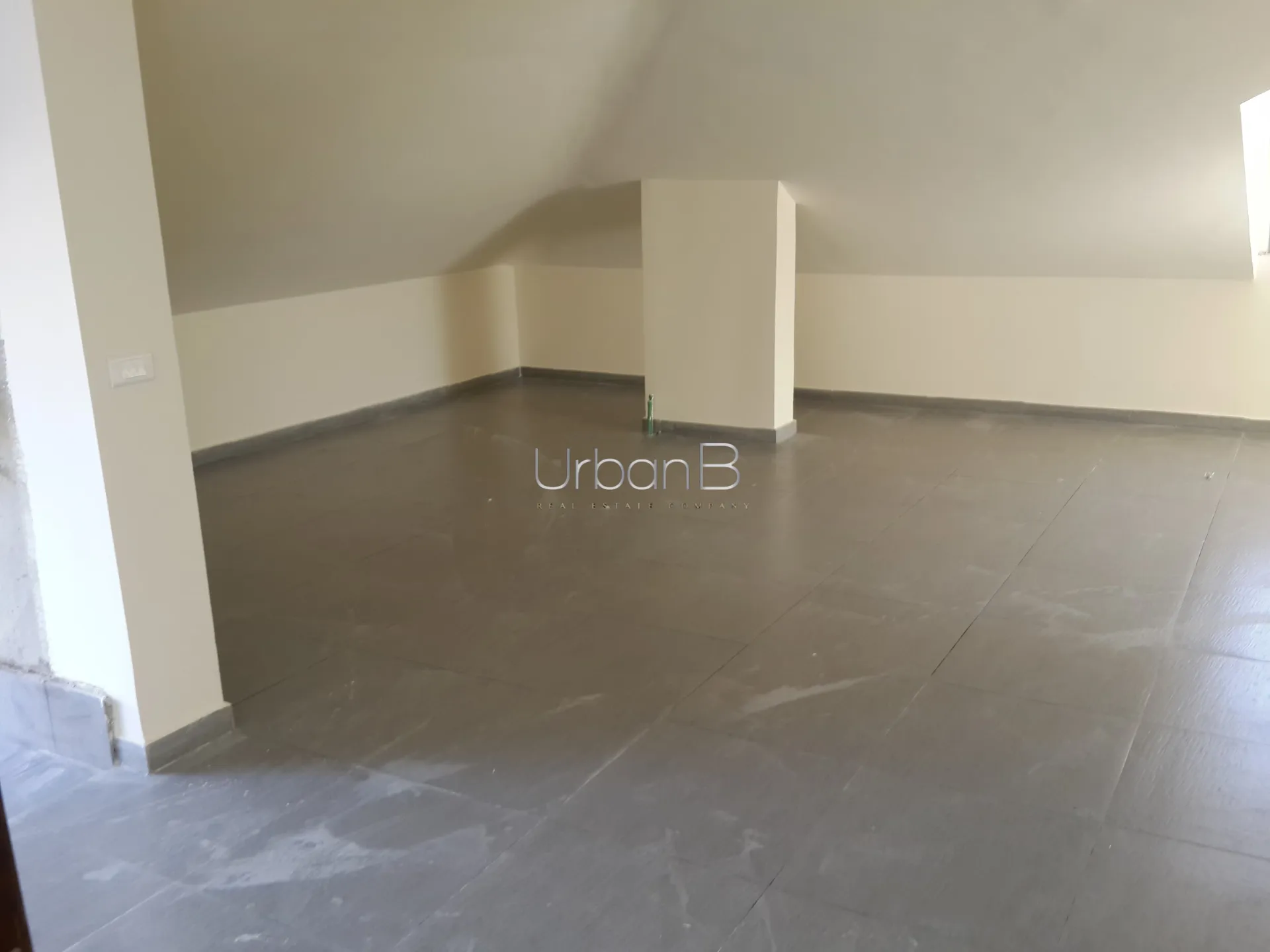 Duplex in Qornet el hamra, lebanon