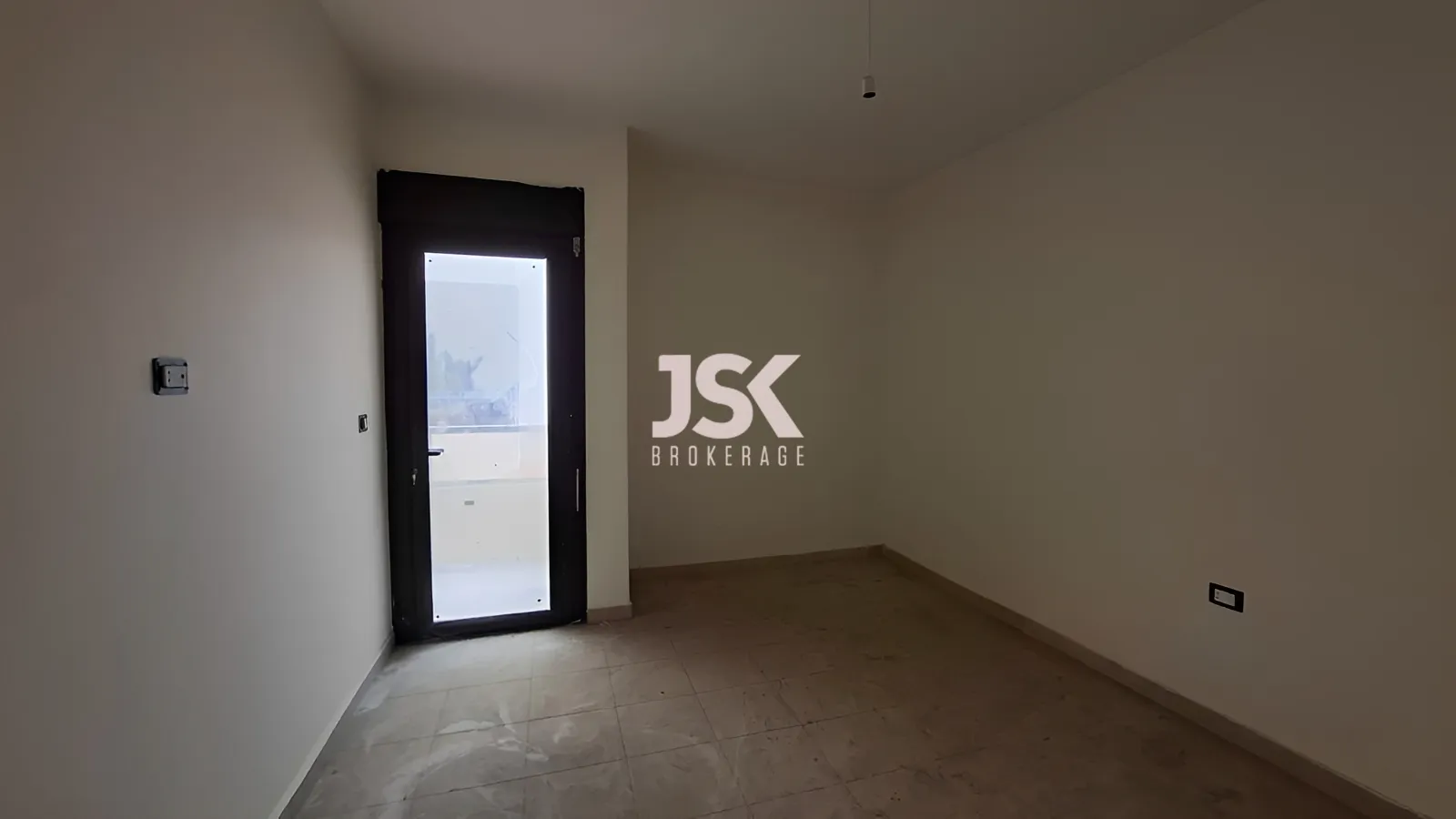 Apartment for Sale in Aamchit