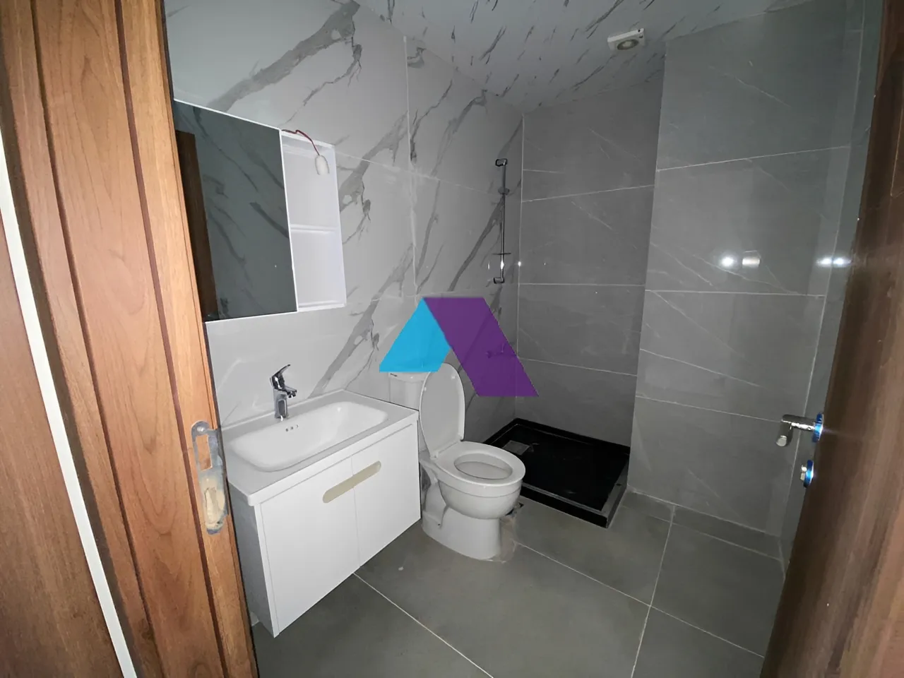 Apartment for Sale in Adonis