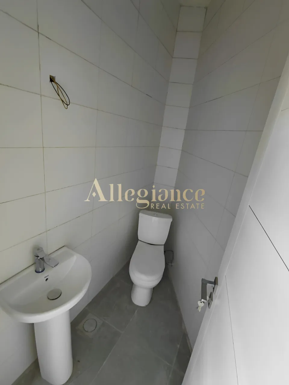 Office for rent in Sad El Baouchriyeh