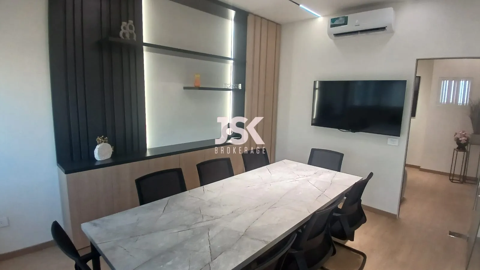 Office for sale in Jal El Dib