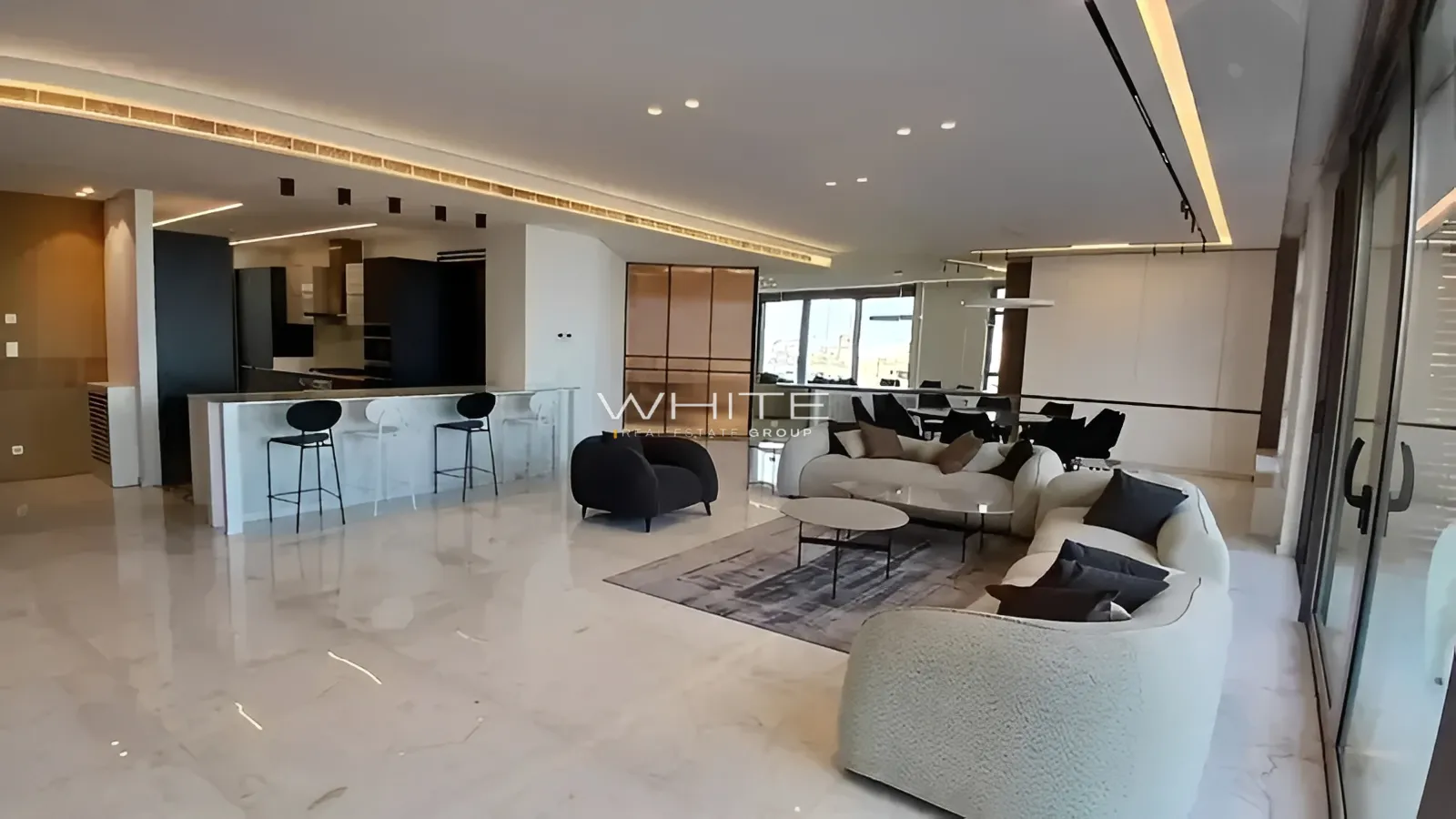 Apartment for Sale in Gemmayze - 3 bed, 5 bath