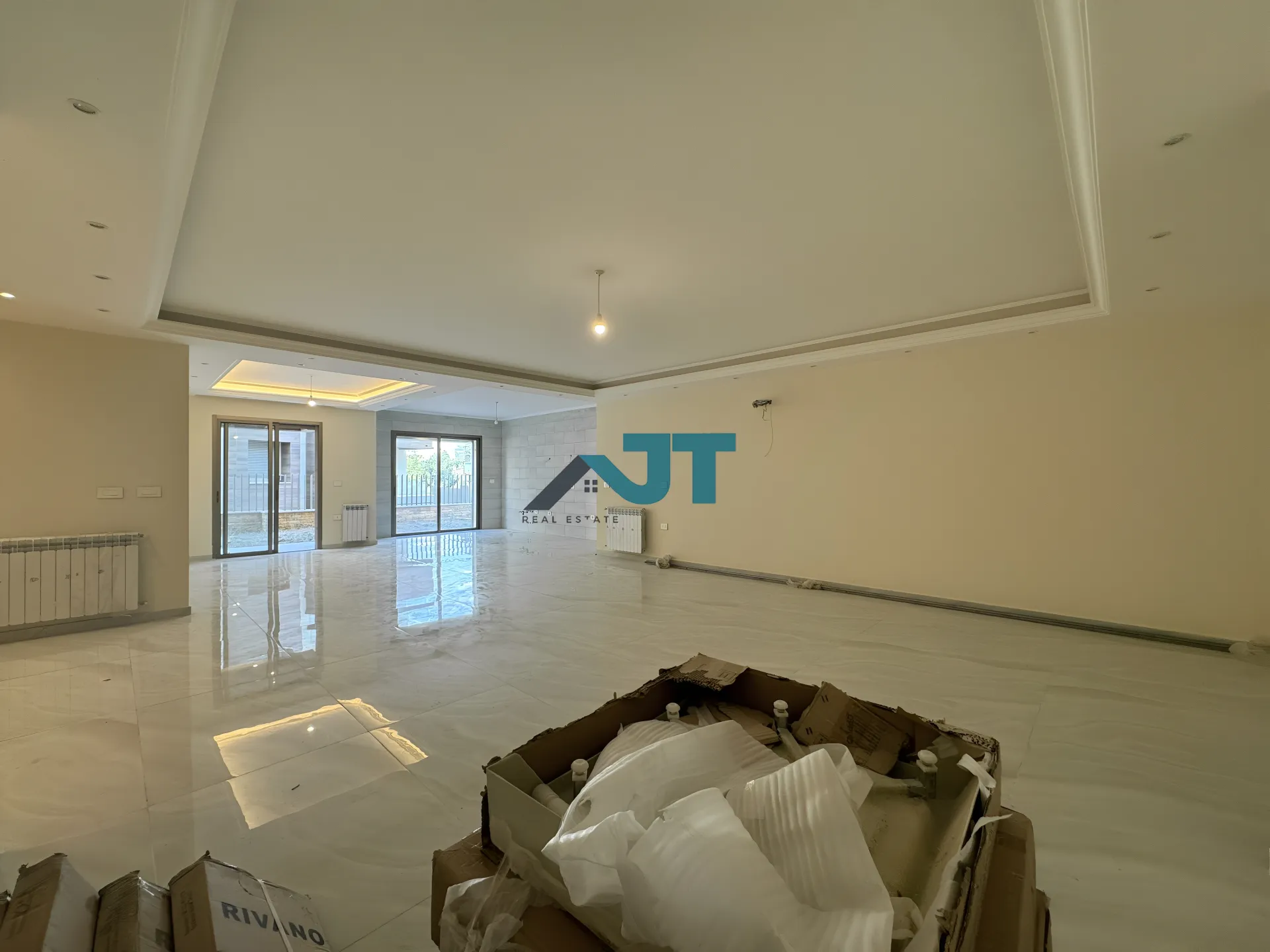 Apartment for Sale in Ain Aar