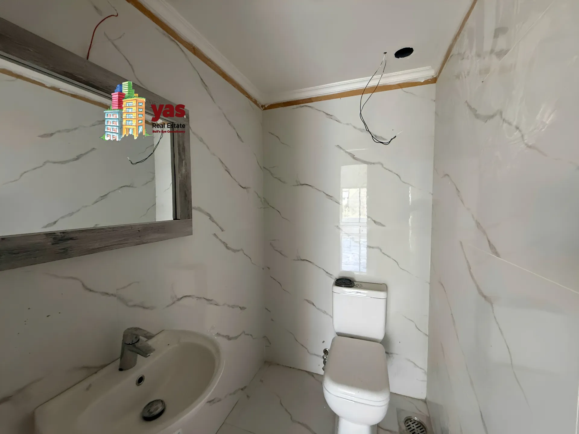 Apartment for Sale in Ballouneh