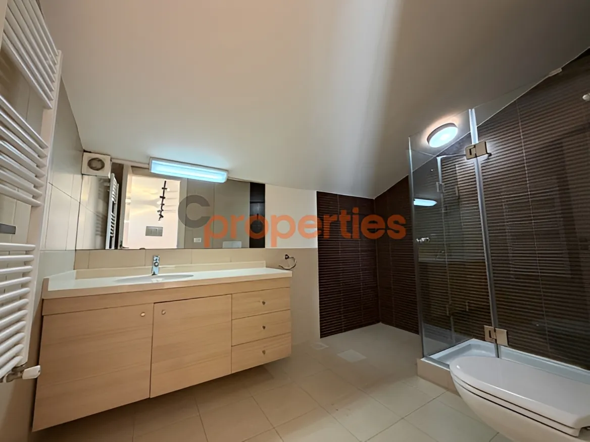 Triplex for rent in Faqra, Lebanon