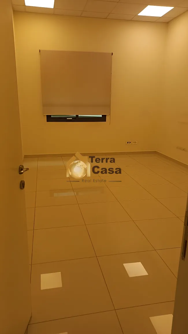 Commercial for rent in El Metn, Lebanon