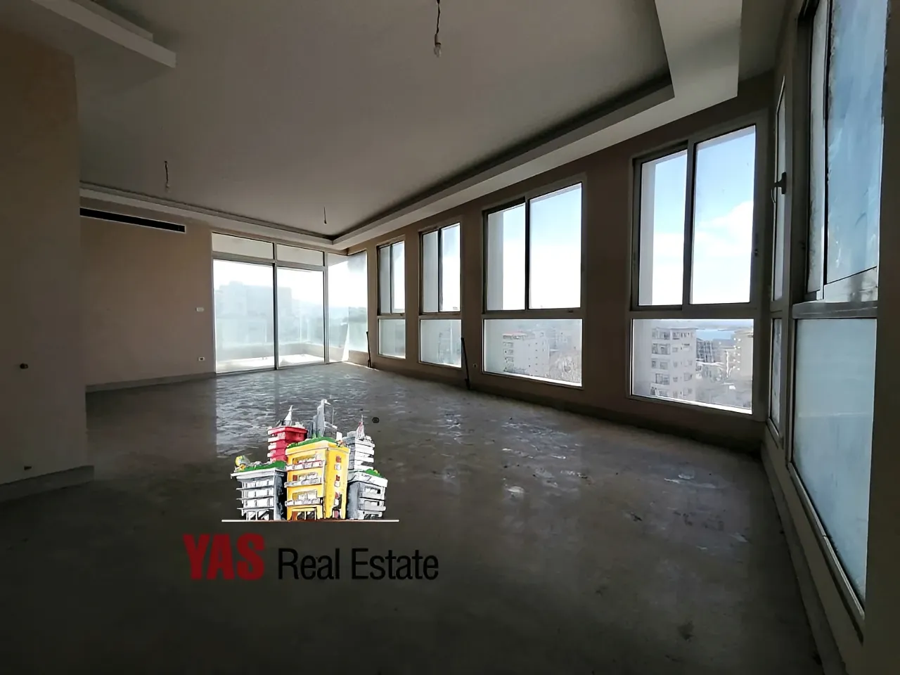Apartment for Sale in Haret Sakhr - 4 bed, 5 bath