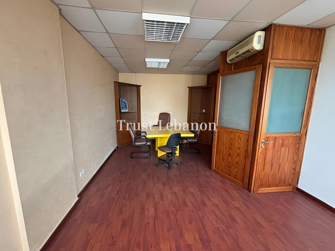 Office for rent in Hazmieh