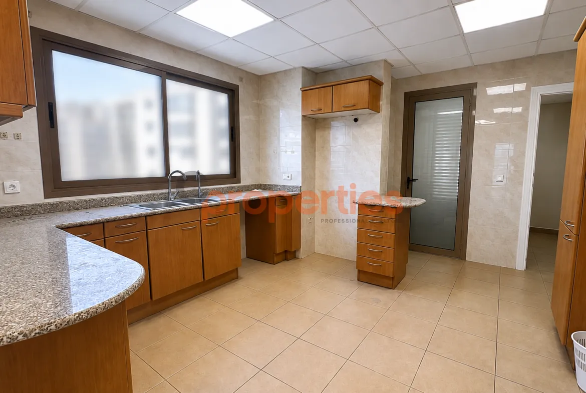 Apartment for Sale in Raoucheh