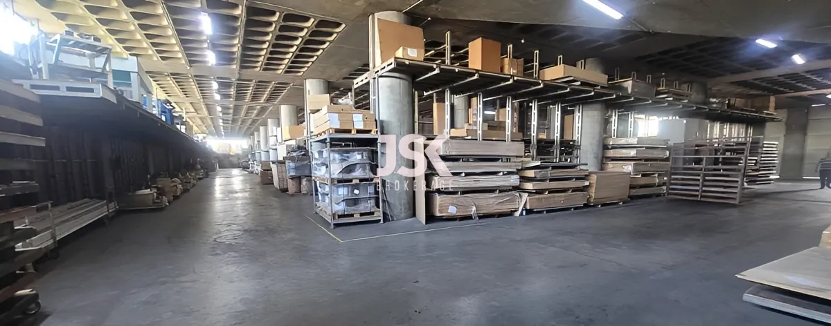 Industrial Unit for rent in Fidar, Lebanon