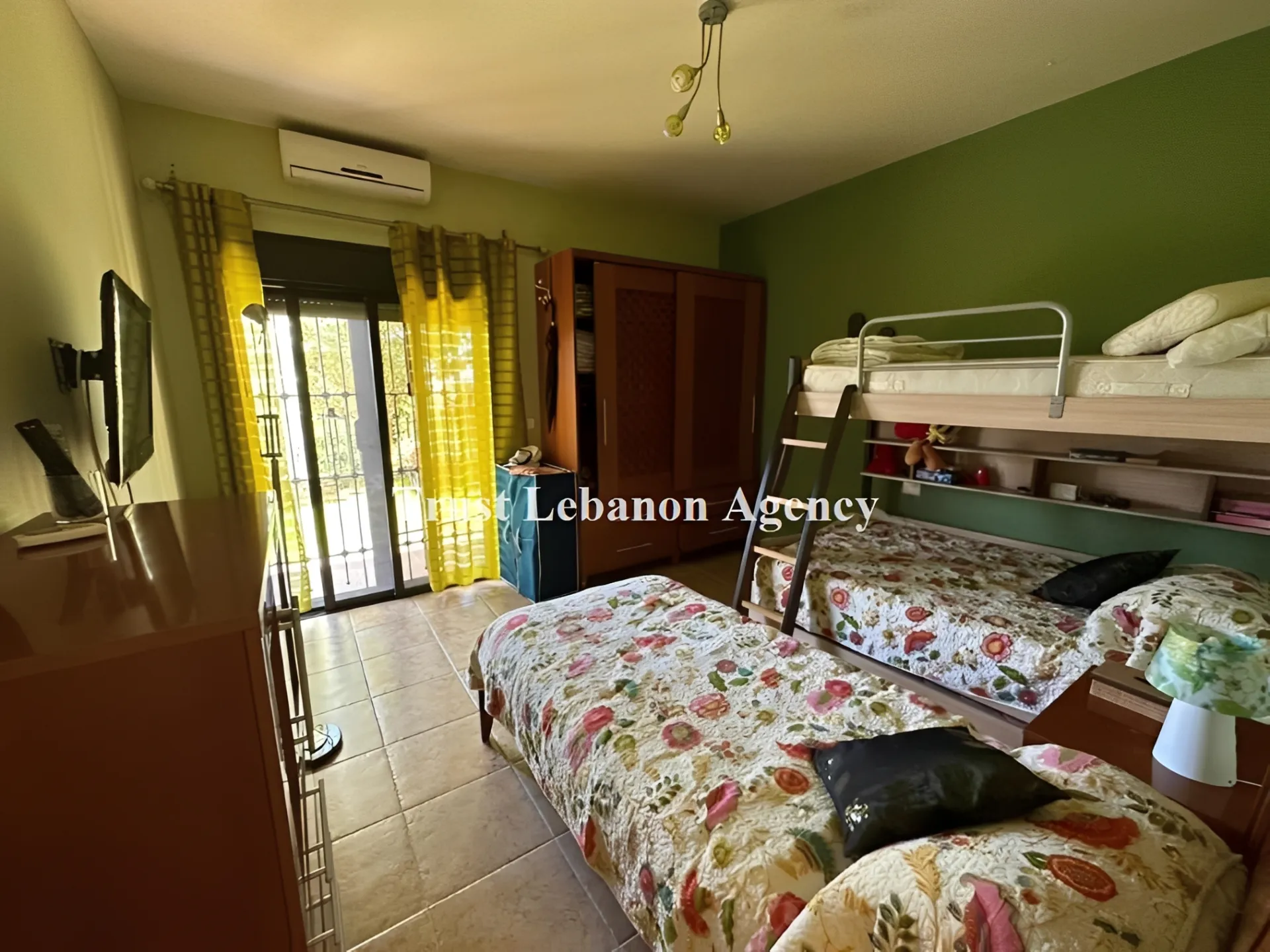 Apartment for Sale in Metn Baabdat Lebanon - 4 bed, 4 bath