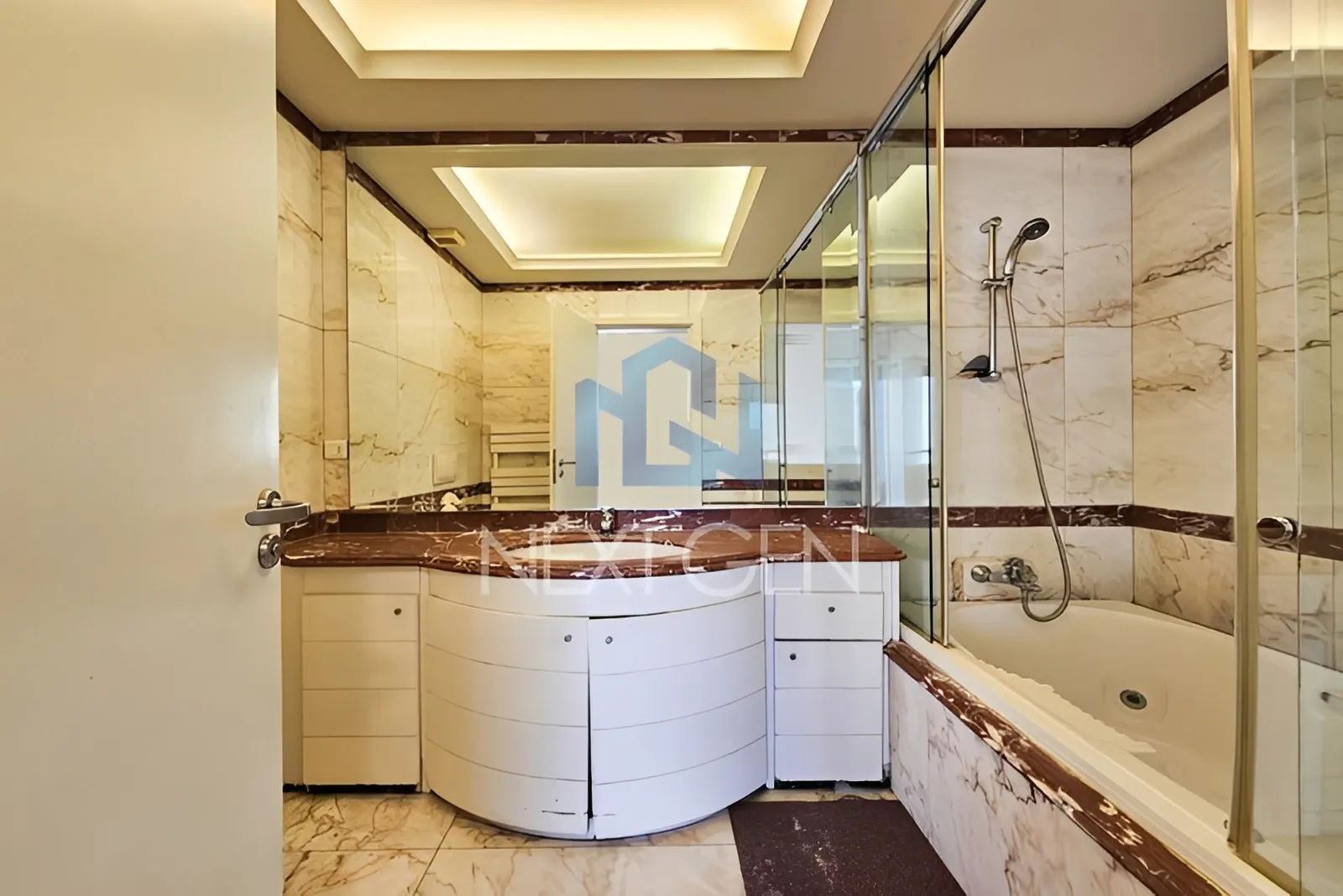 Apartment for Sale in Achrafieh