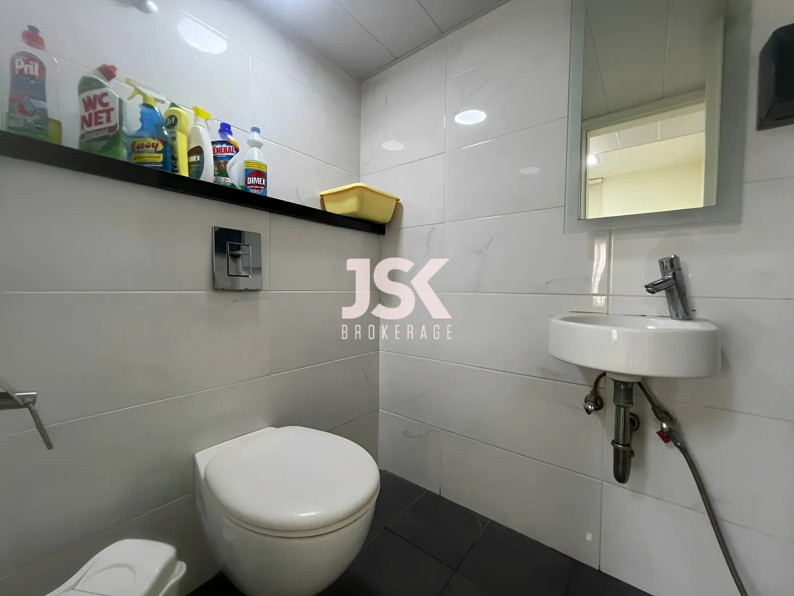 Office for Rent in Achrafieh