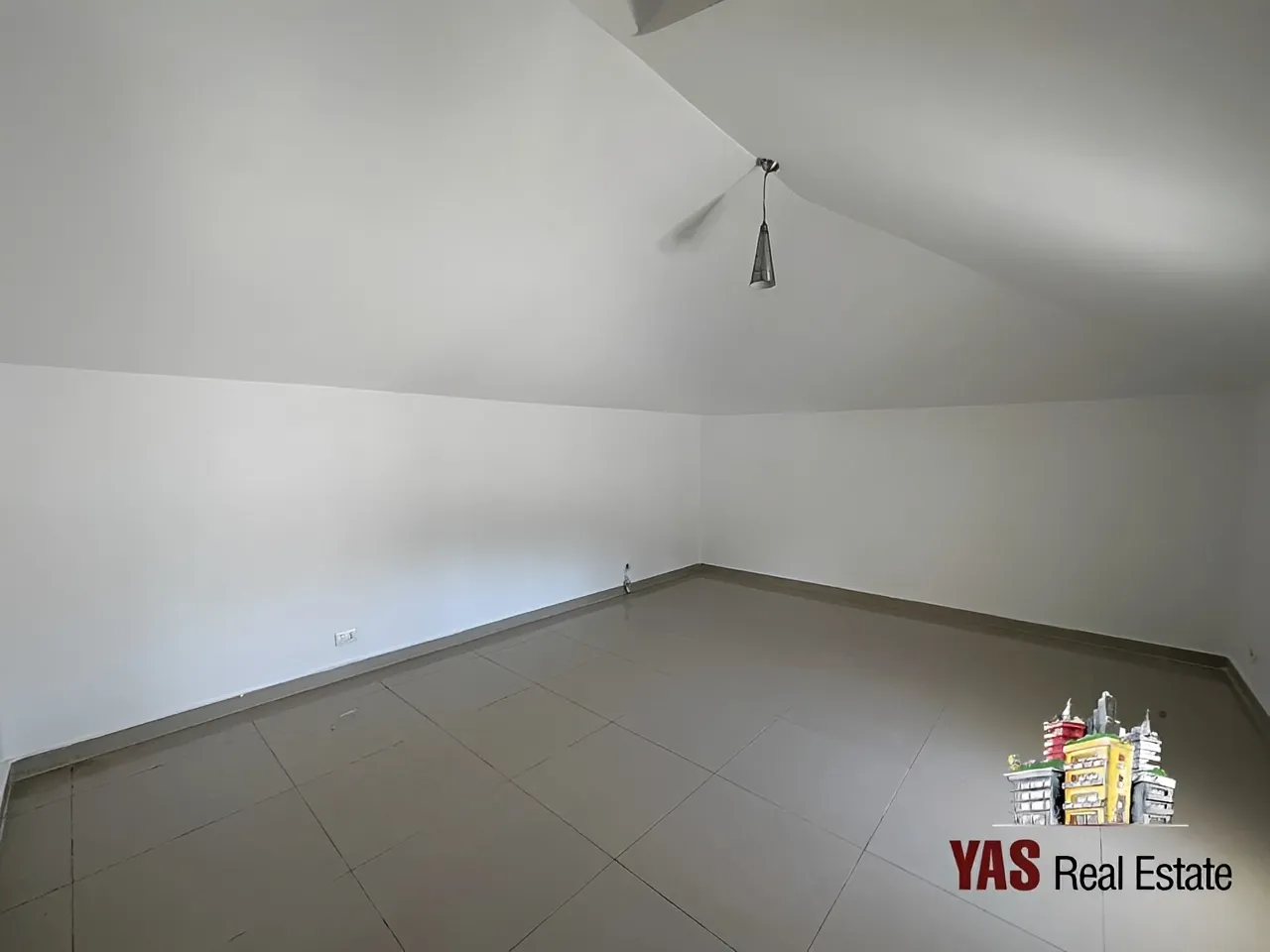 Apartment for Sale in Ajaltoun - 5 bed, 6 bath