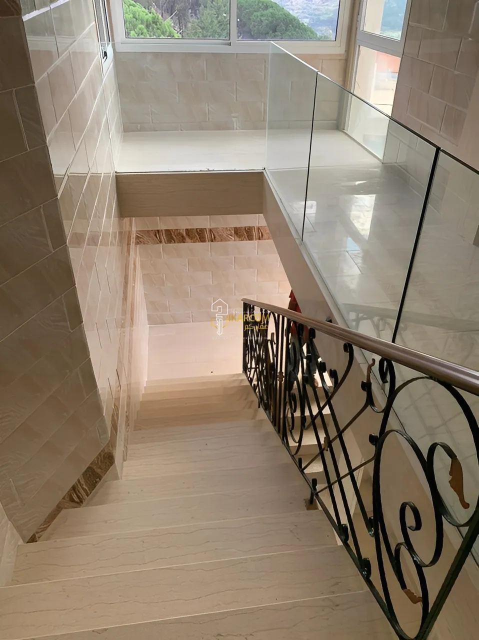 Villa for Sale in Beit Meri