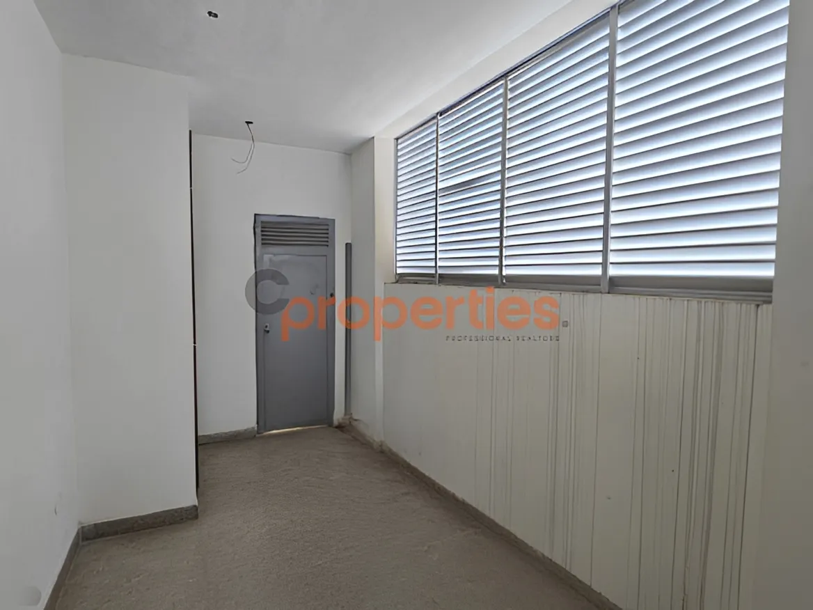 Showroom for Sale in Forn El Chebbak