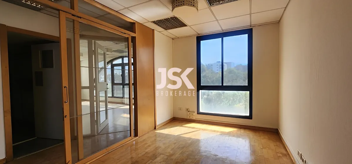 Office for rent in Hazmieh