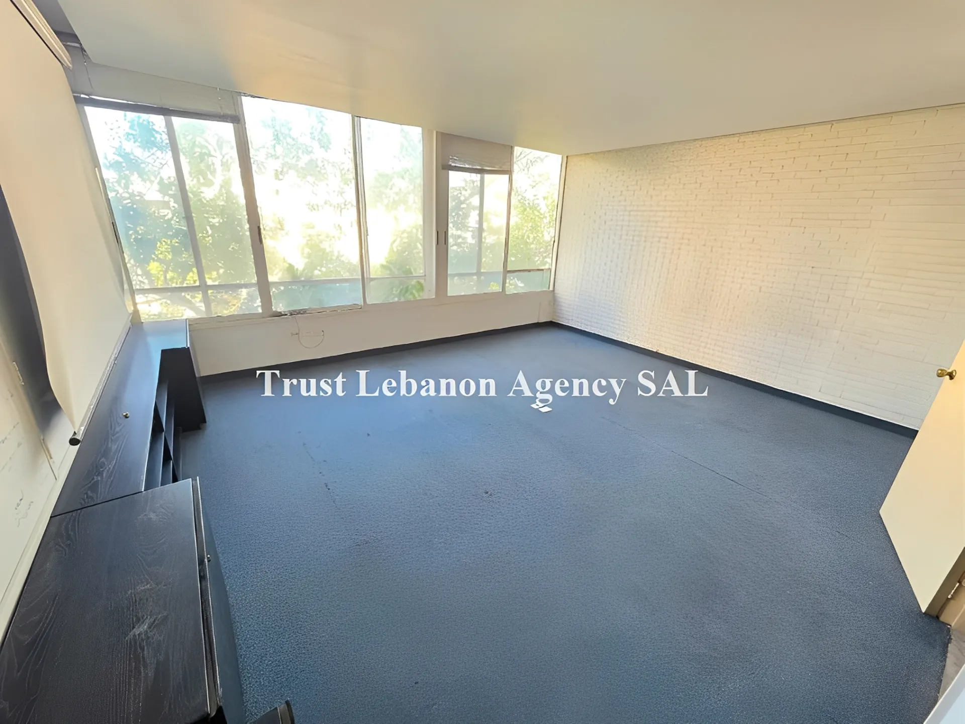Office for rent in Metn, Horsh Tabet