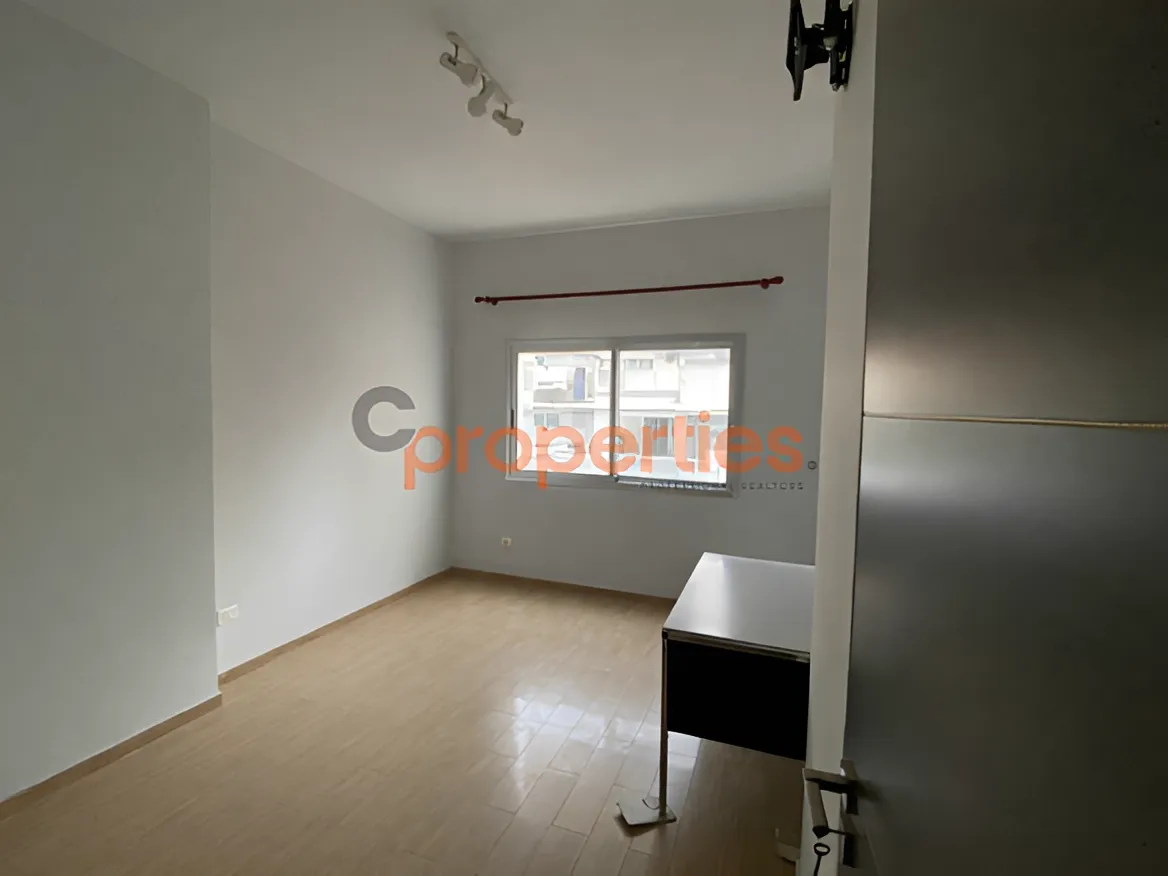Office for Rent in Daoura