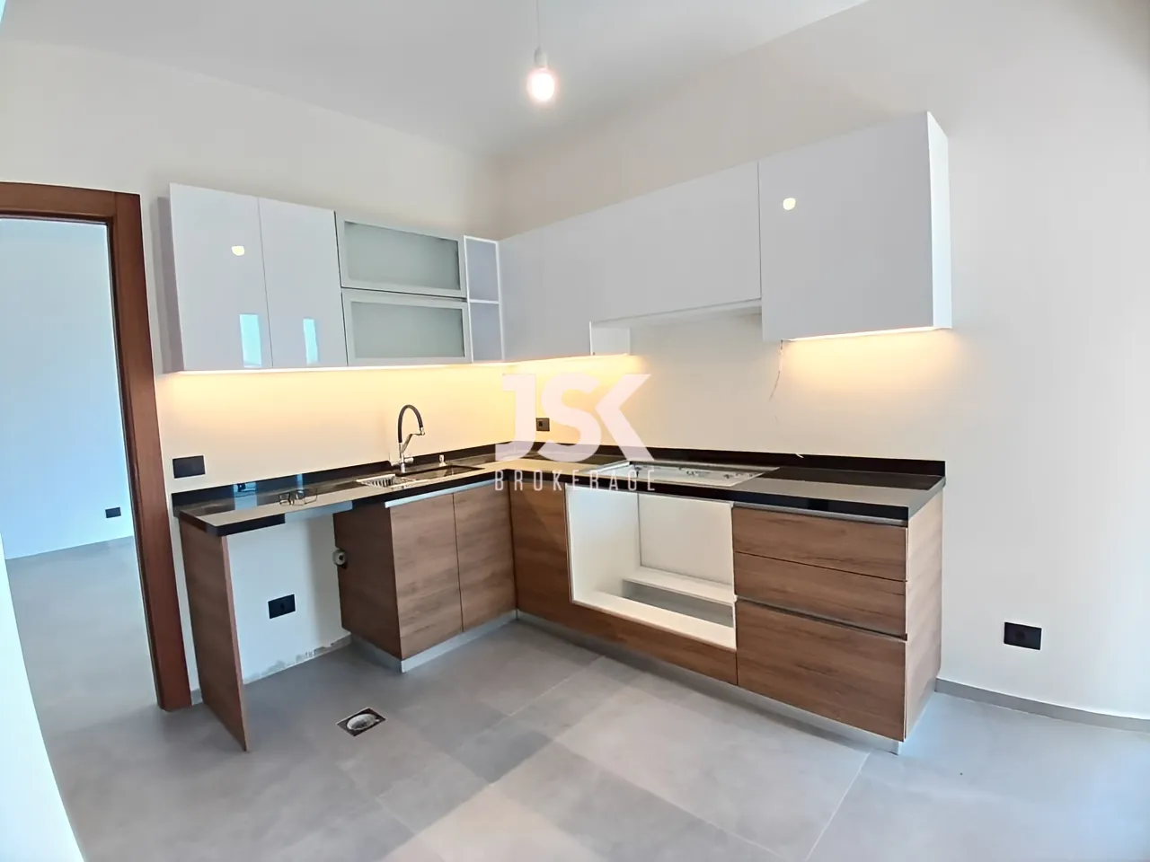 Apartment for Sale in Roumieh