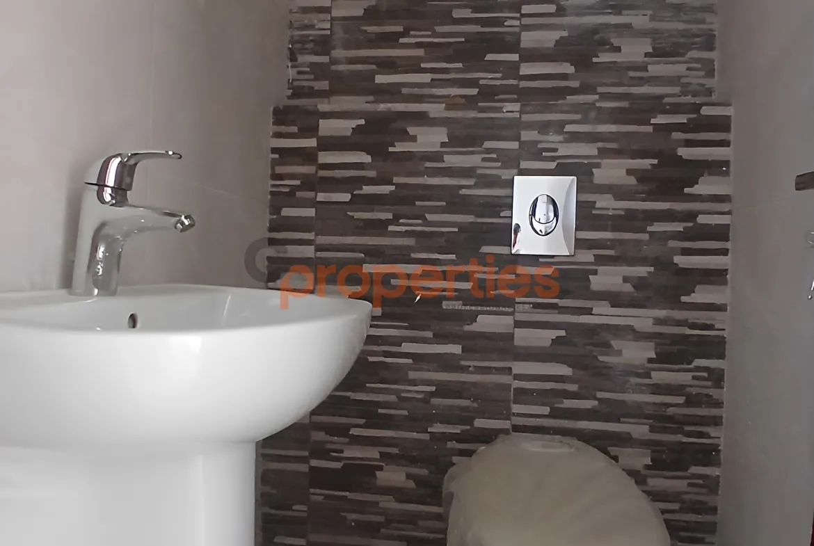 Apartment for Sale in Bouar, Lebanon - 2 bed, 2 bath