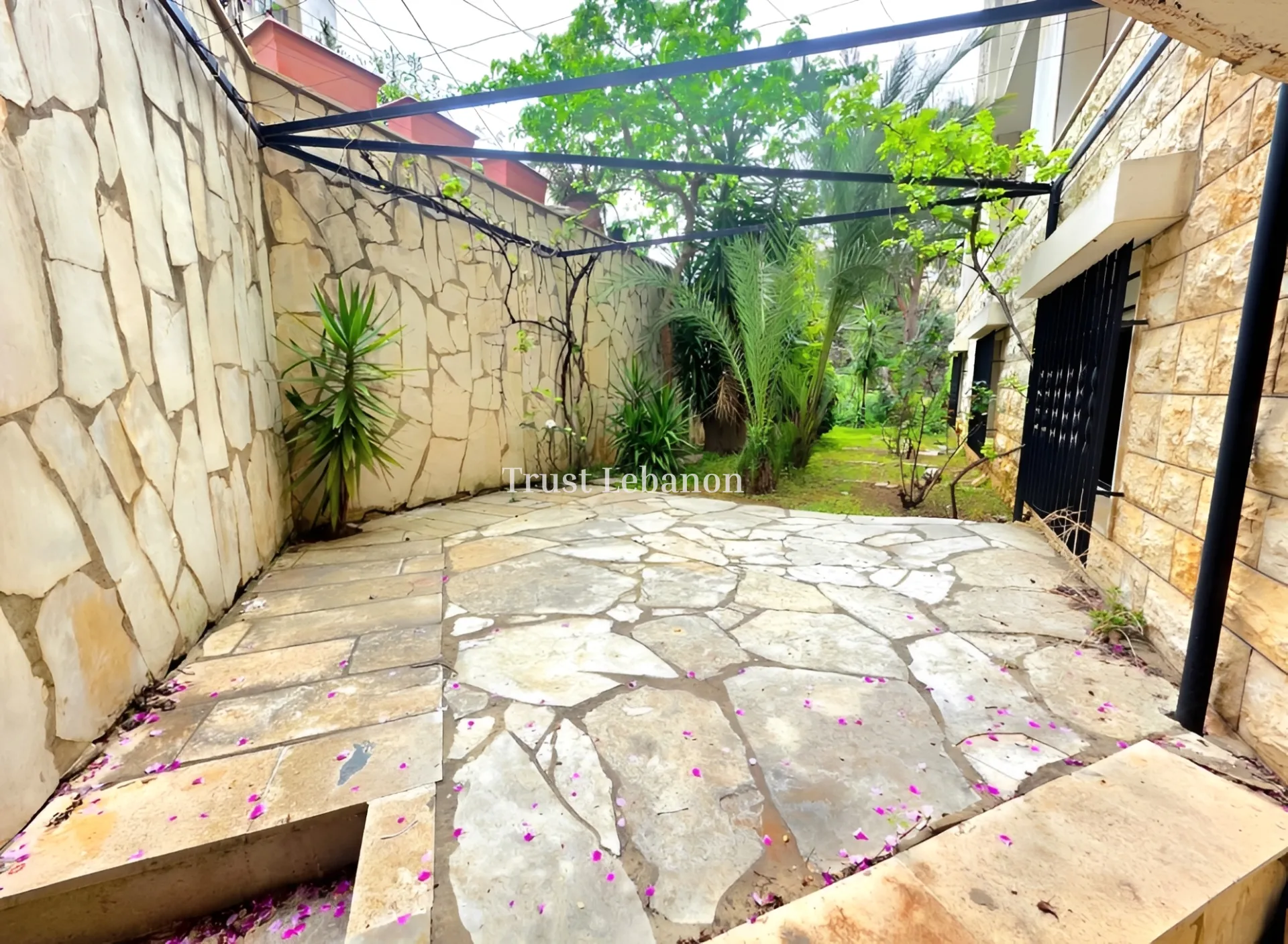 Apartment for sale in Beit Al Koukko, Lebanon - 3 bed, 3 bath