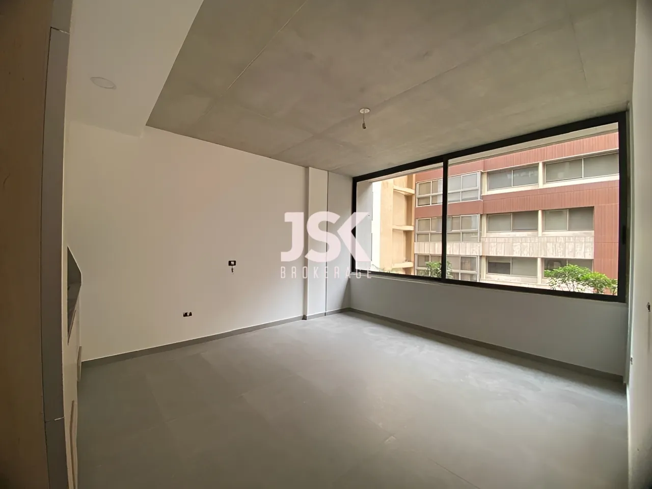 Apartment for Sale in Spears
