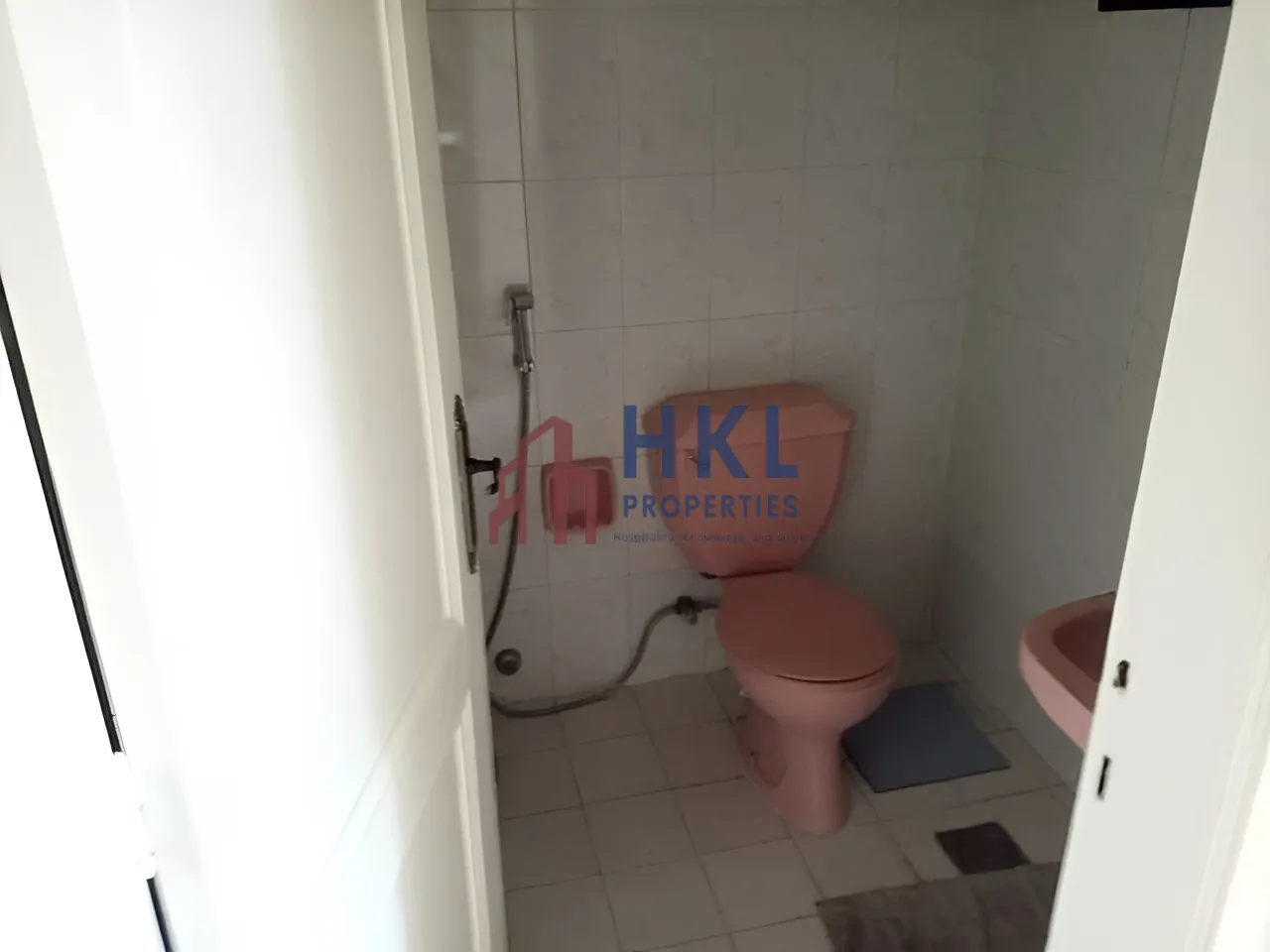 Apartment for sale in Ras El Nabaa