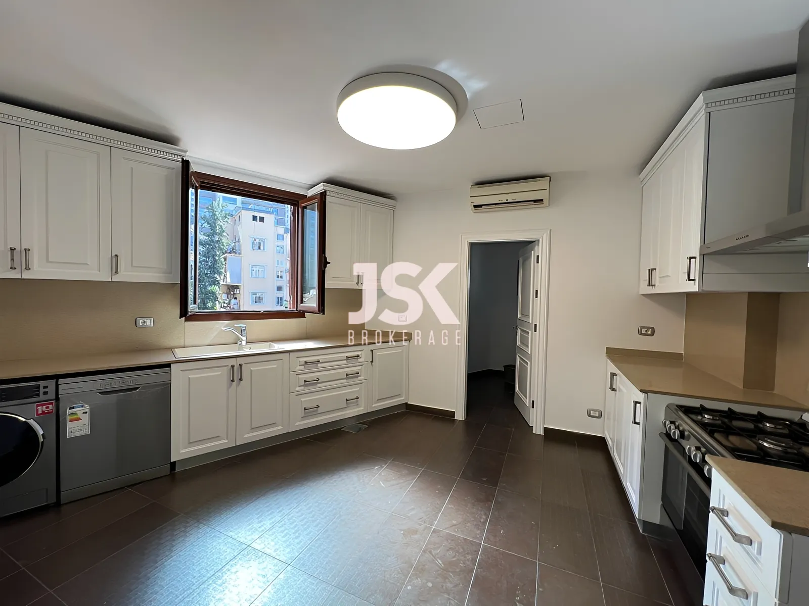 Apartment for Rent in Achrafieh