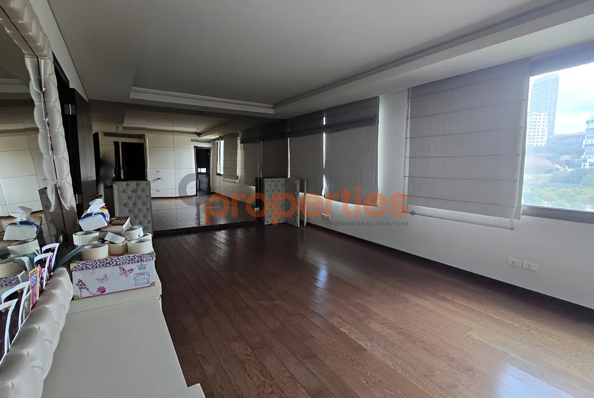 Apartment for Rent in Forn El Chebbak