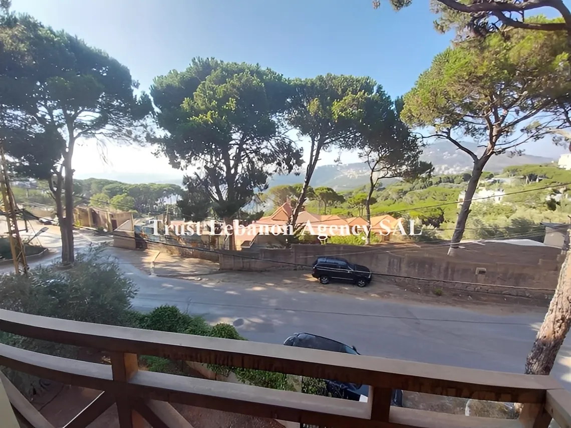 Villa for Sale in Baabda, Araya