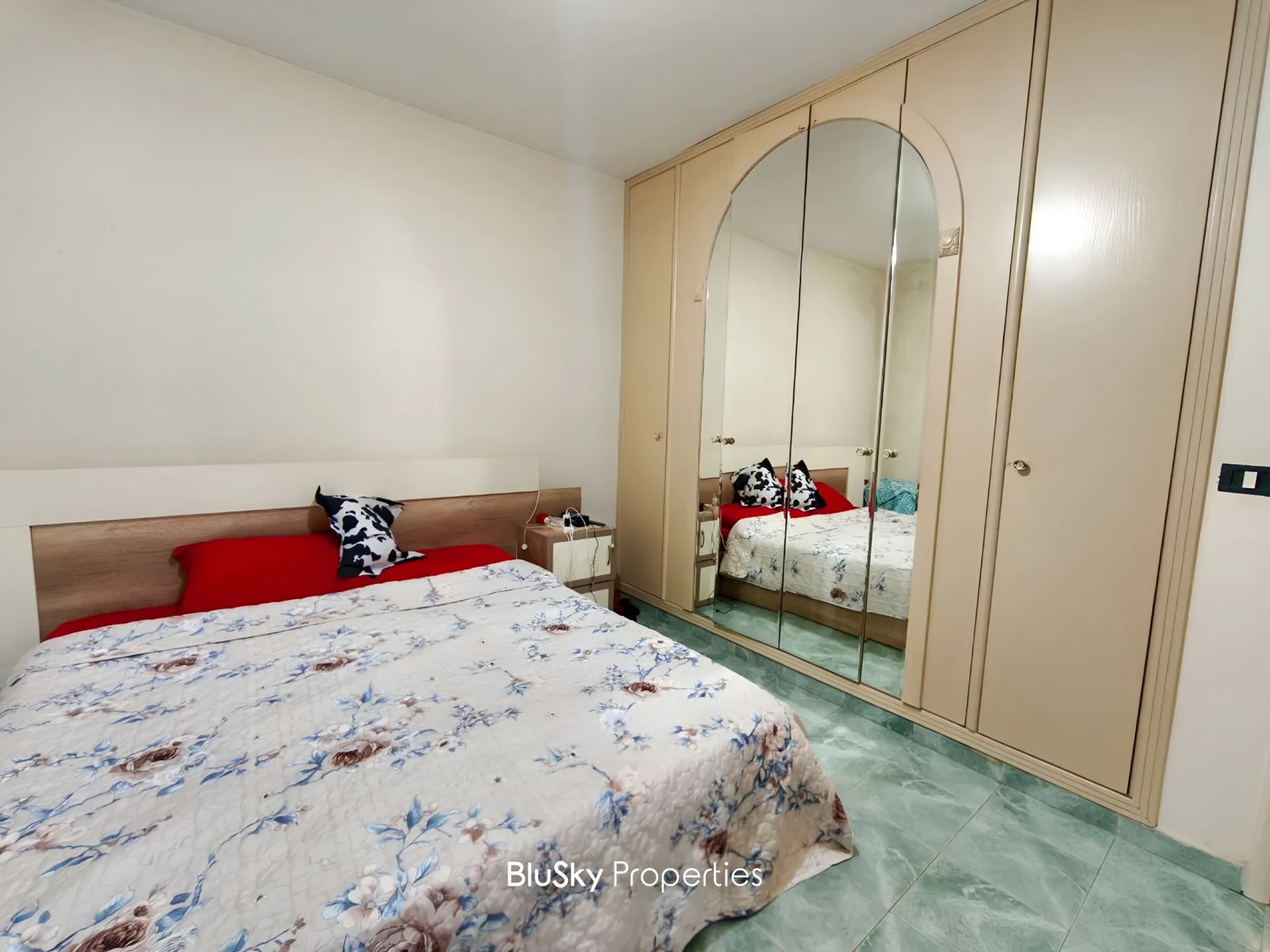Apartment for sale in Kfour
