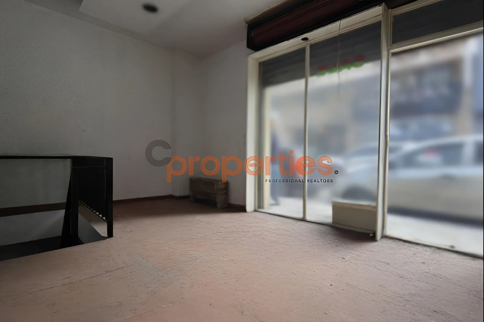 Shop for sale in Haret Hreik