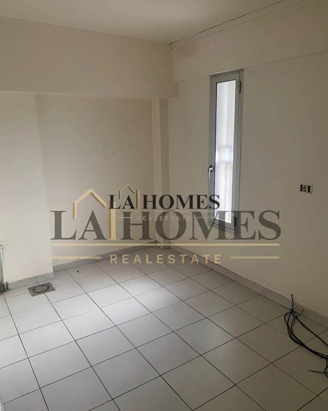 Shop for rent in Zouk Mosbeh