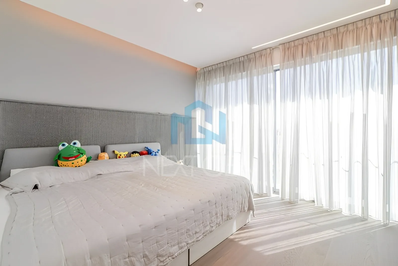 Apartment for Sale in Ain Al Tineh