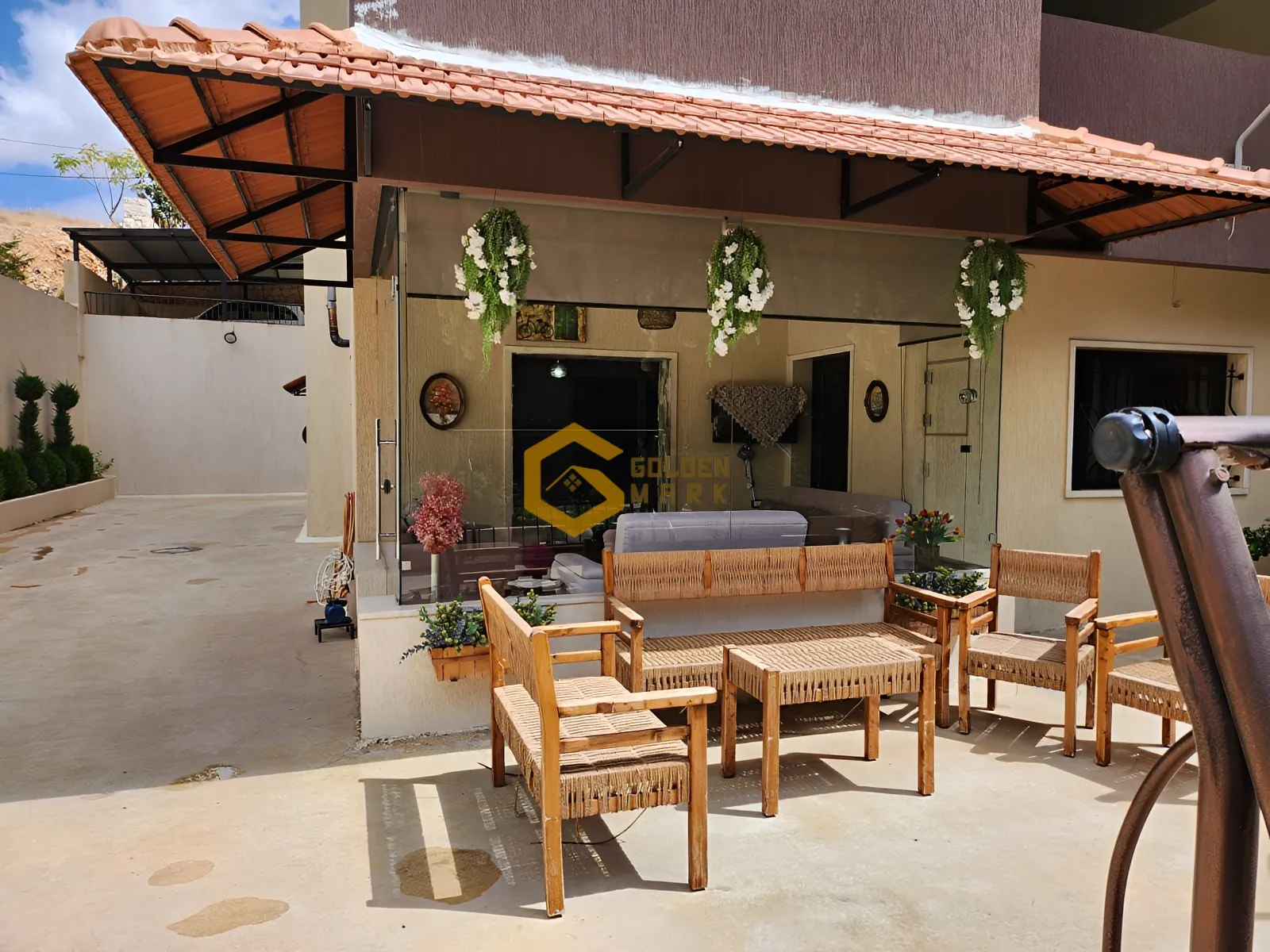 Apartment for Sale in Zahlé - 2 bed, 2 bath
