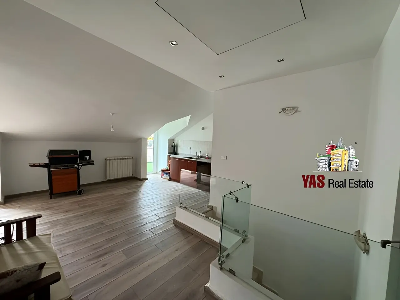 Apartment for Sale in Ballouneh