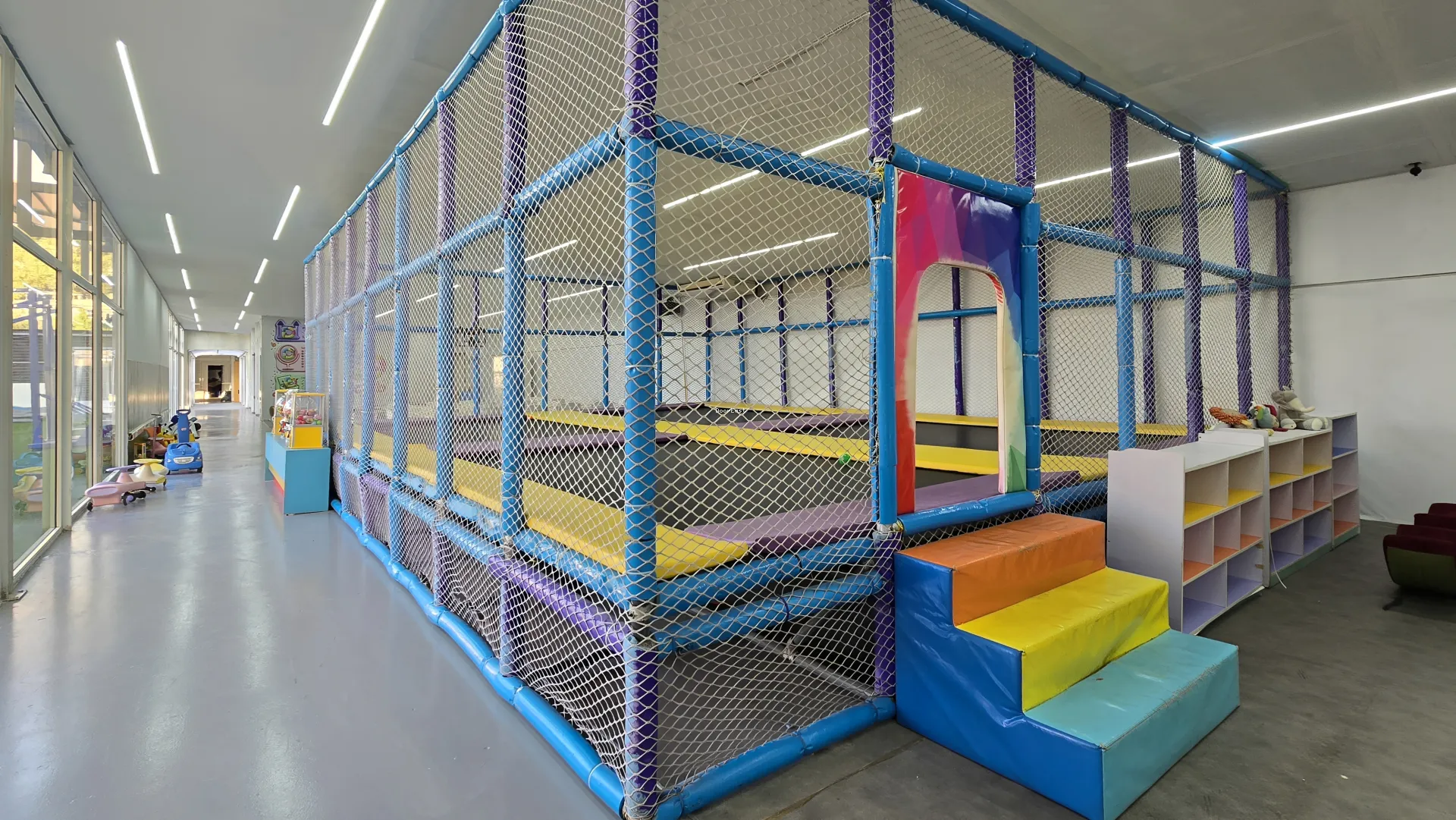 Shop for rent in Kfar Hbab