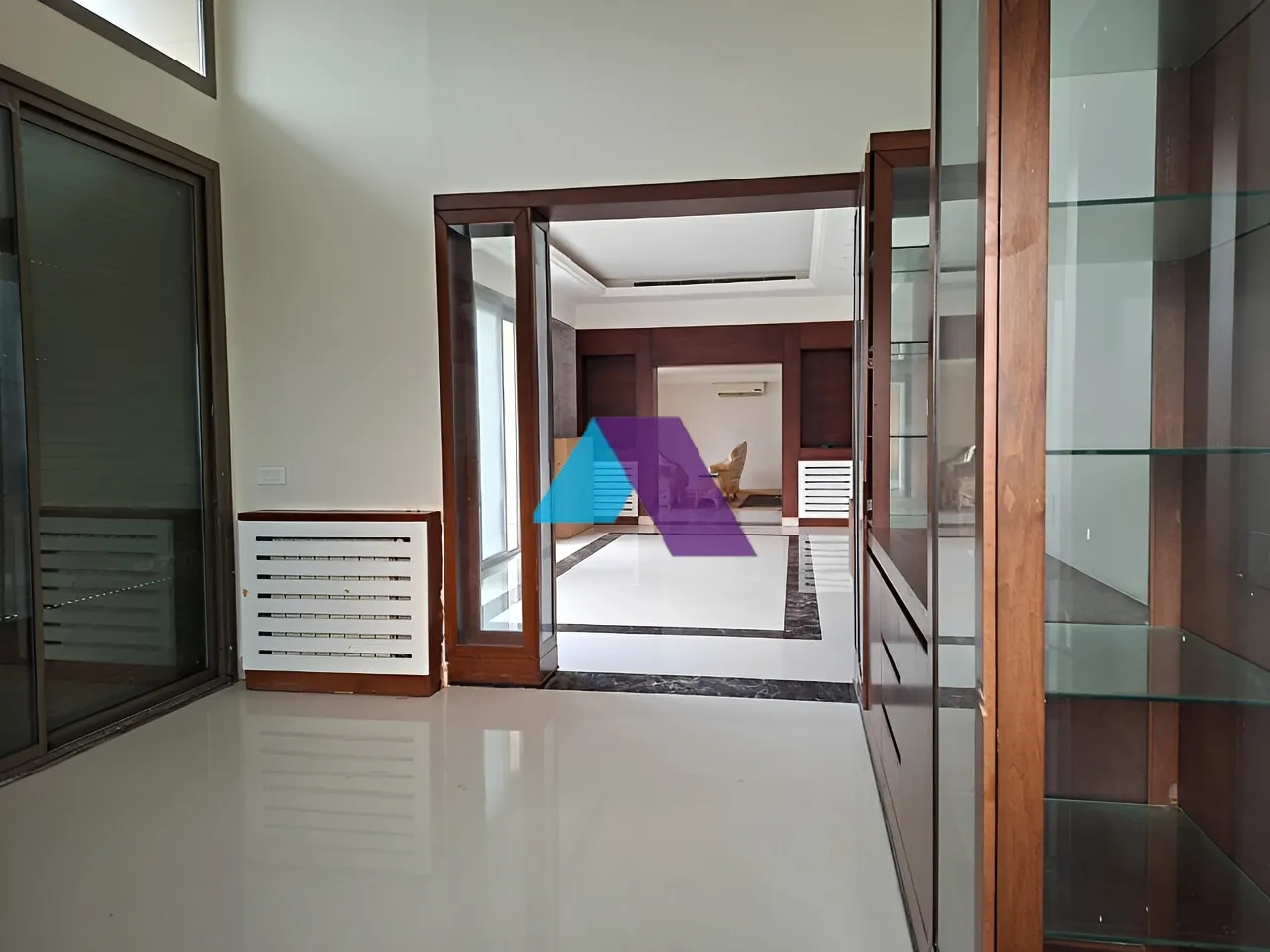Apartment for Sale in Achrafieh - 4 bed, 4 bath