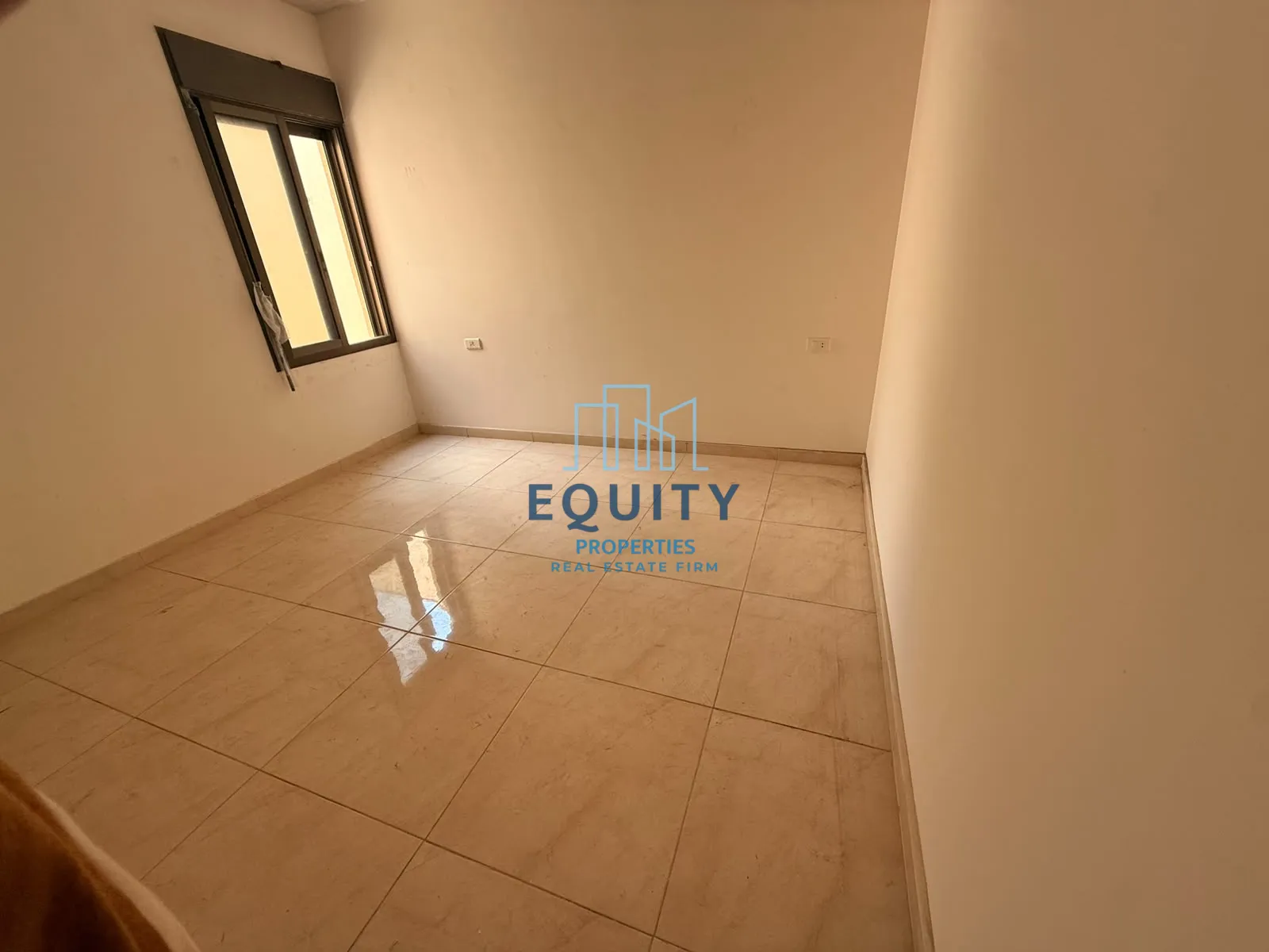 Apartment for sale in Qornet El Hamra