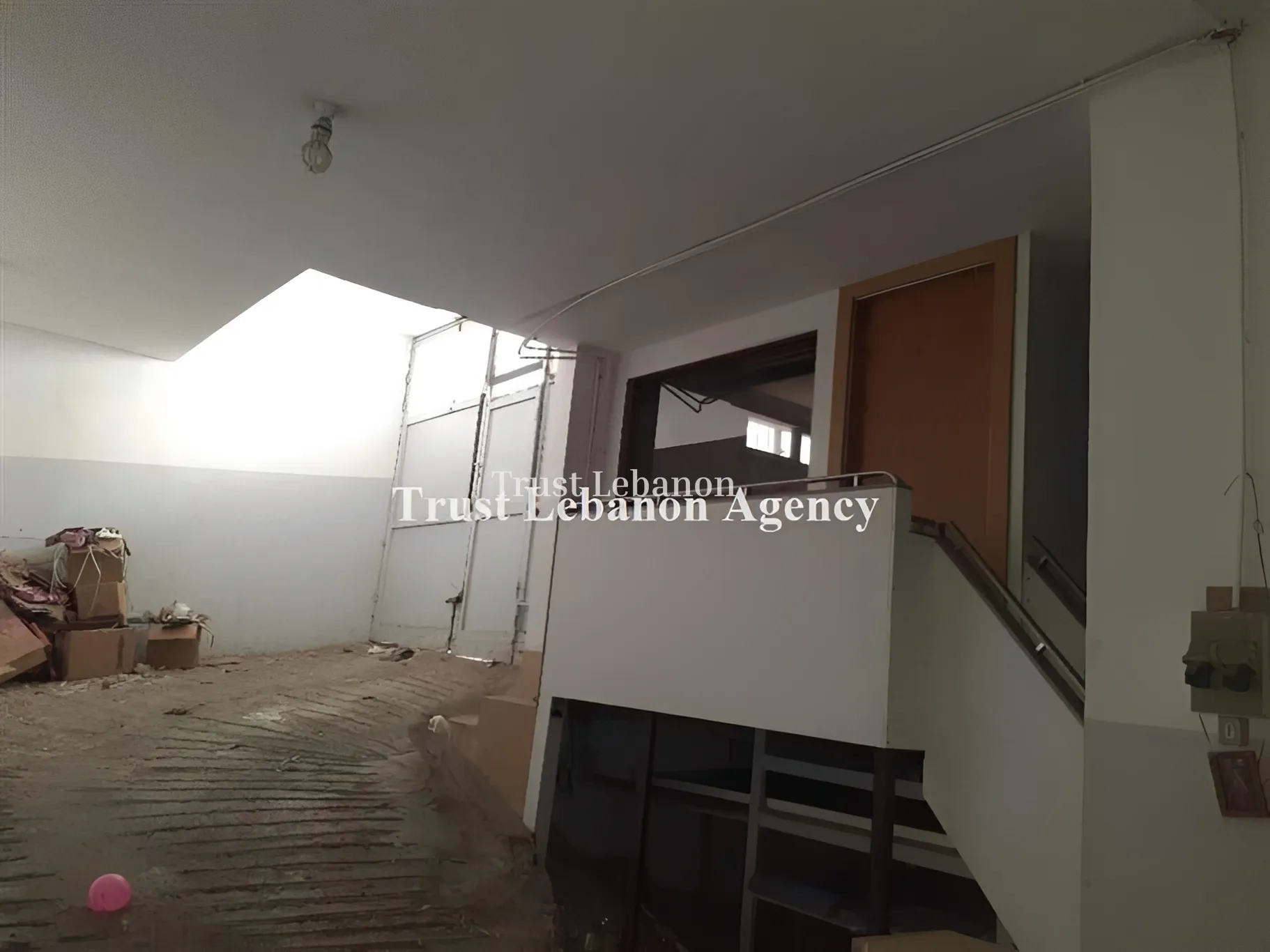 Warehouse for sale in Dekwaneh, Lebanon