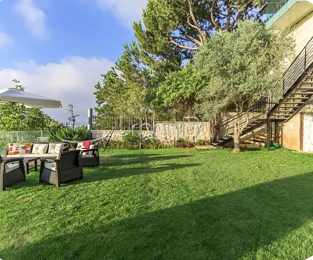 Villa for rent in Souk el gharb, lebanon