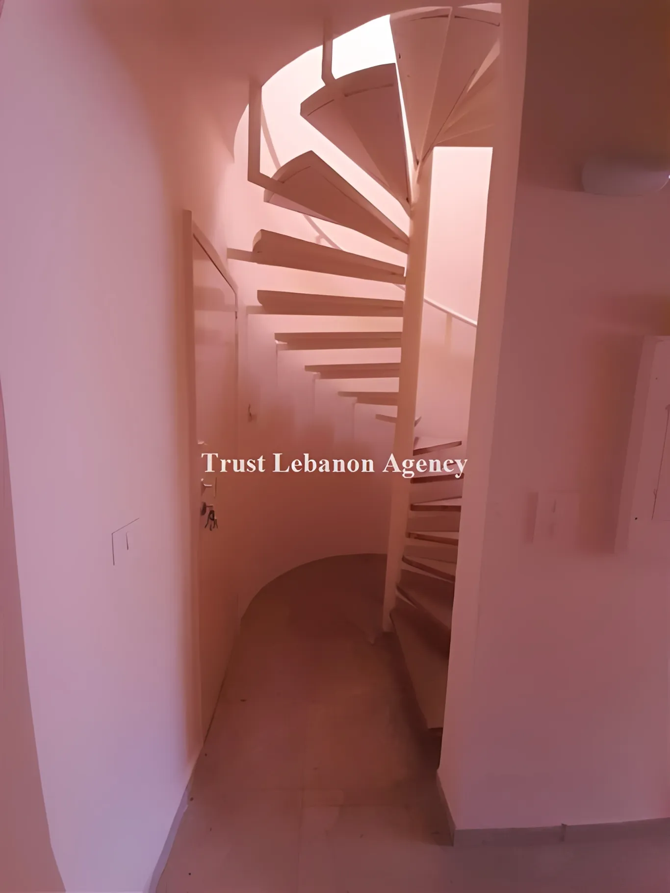 Villa for Sale in Metn Monteverde Lebanon - 4 bed, 7 bath