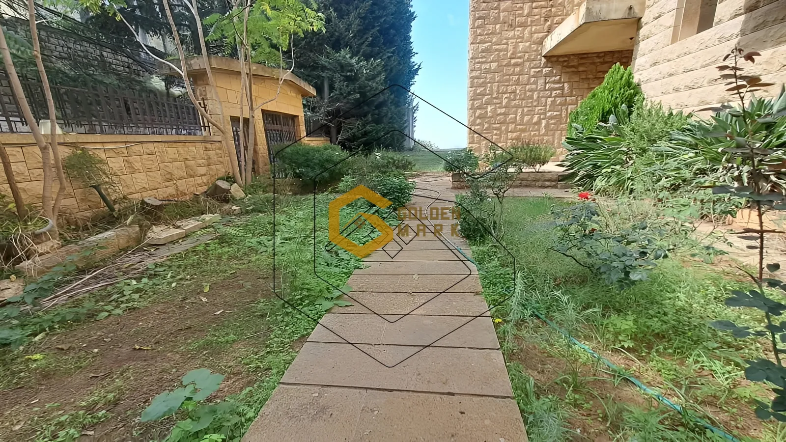 Villa for Sale in Ain Saadeh
