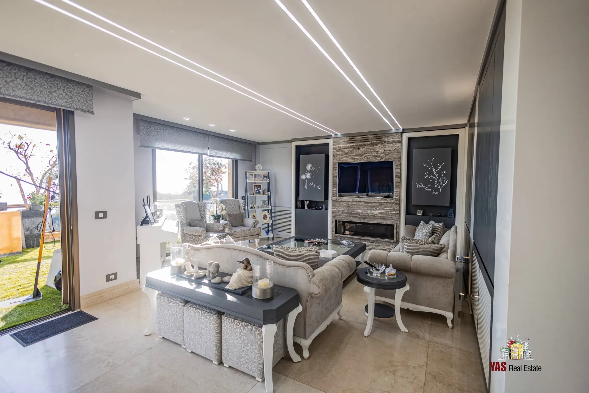 Apartment for Sale in Ballouneh