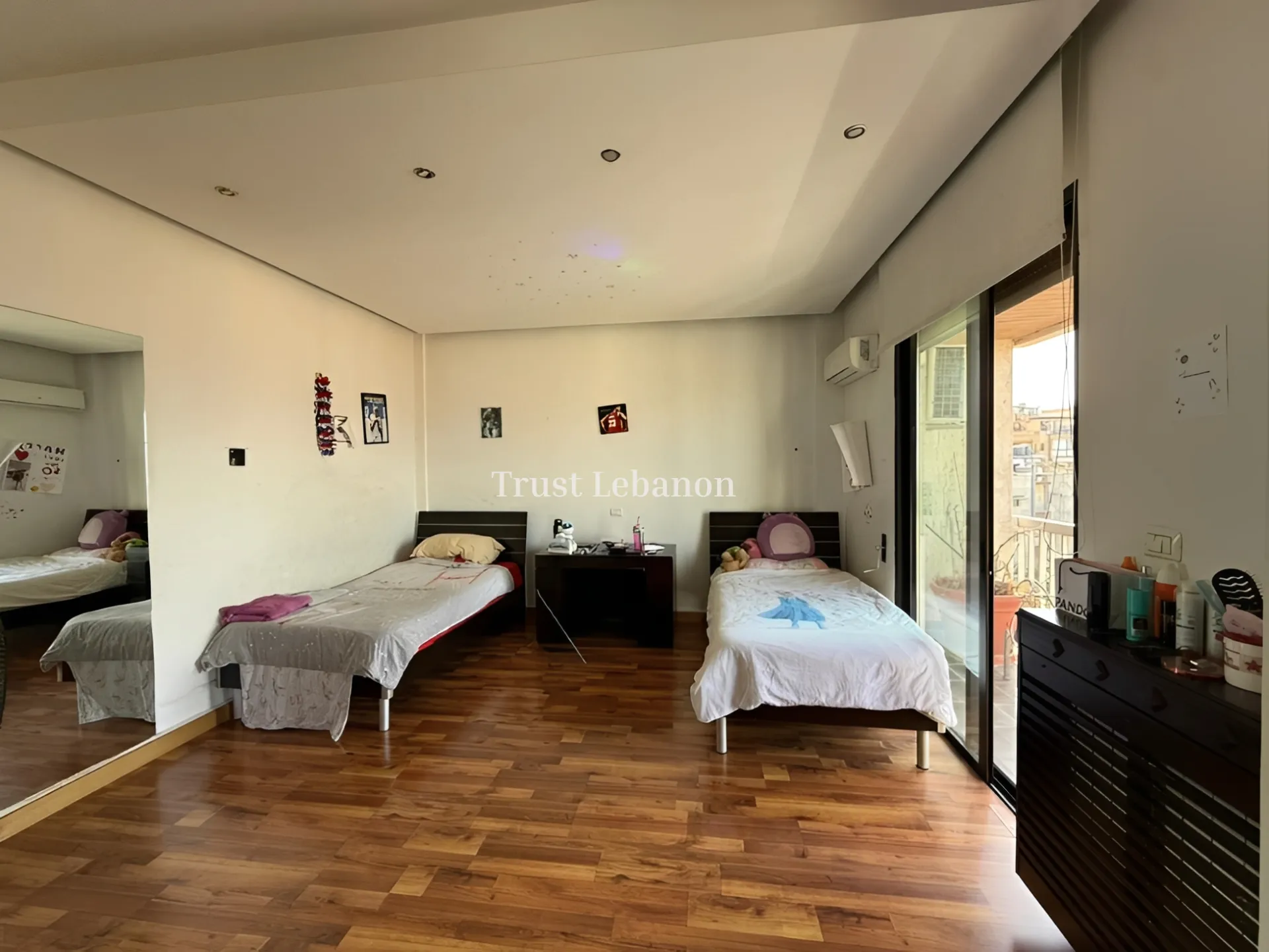 Apartment for sale in Mansourieh, Lebanon - 4 bed, 4 bath