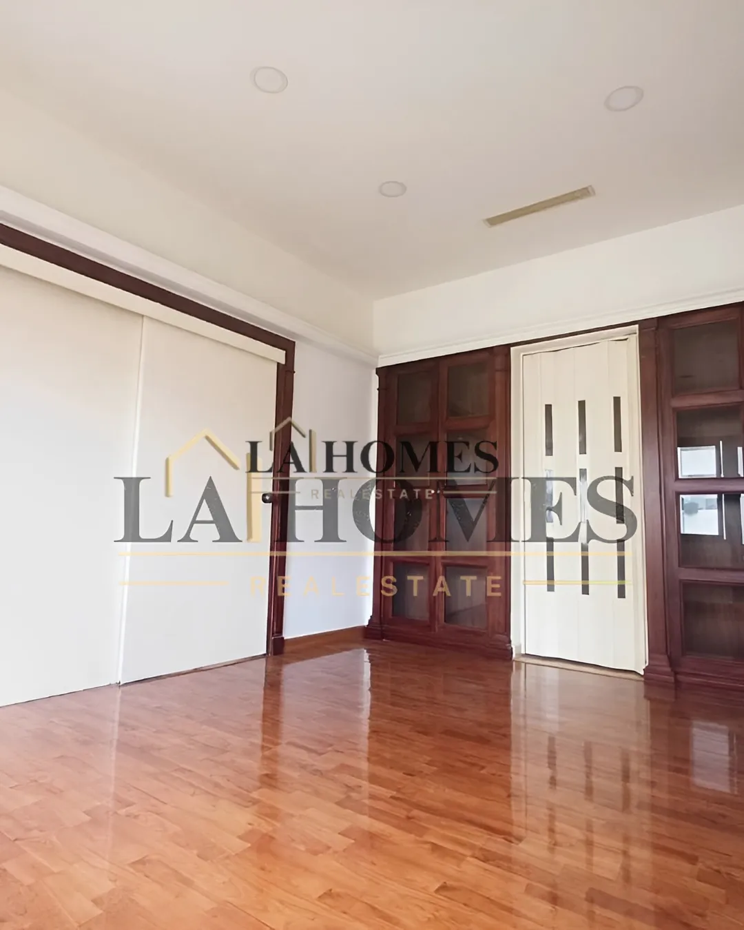 Shop for rent in Badaro