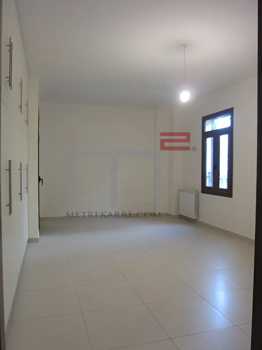 Apartment for rent in Furn El Hayek
