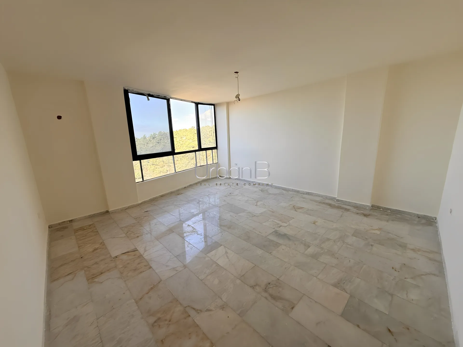 Apartment in Dawhet el hoss, aley - 1 bed, 1.5 bath