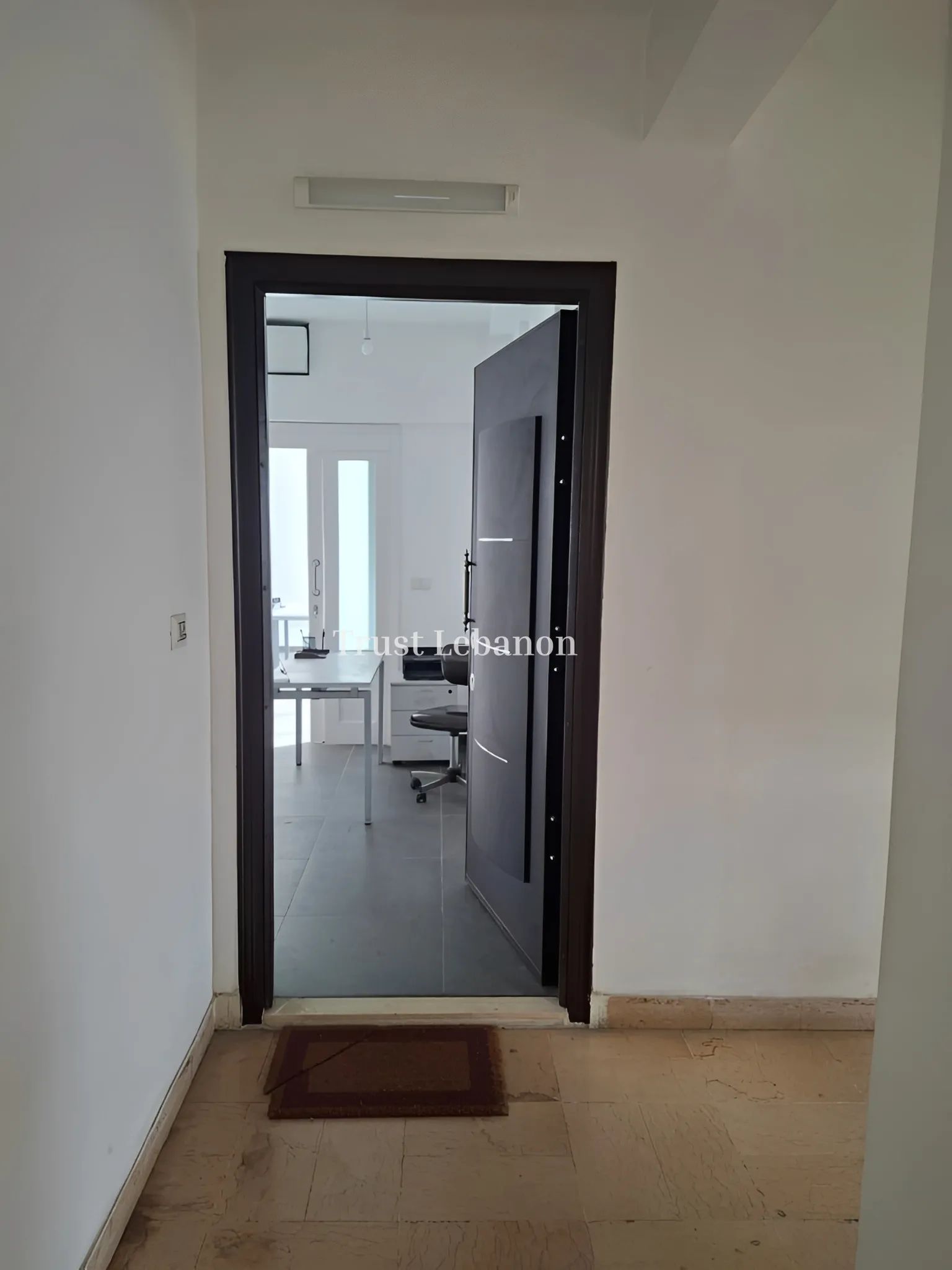 Office for rent in Beirut, Hamra